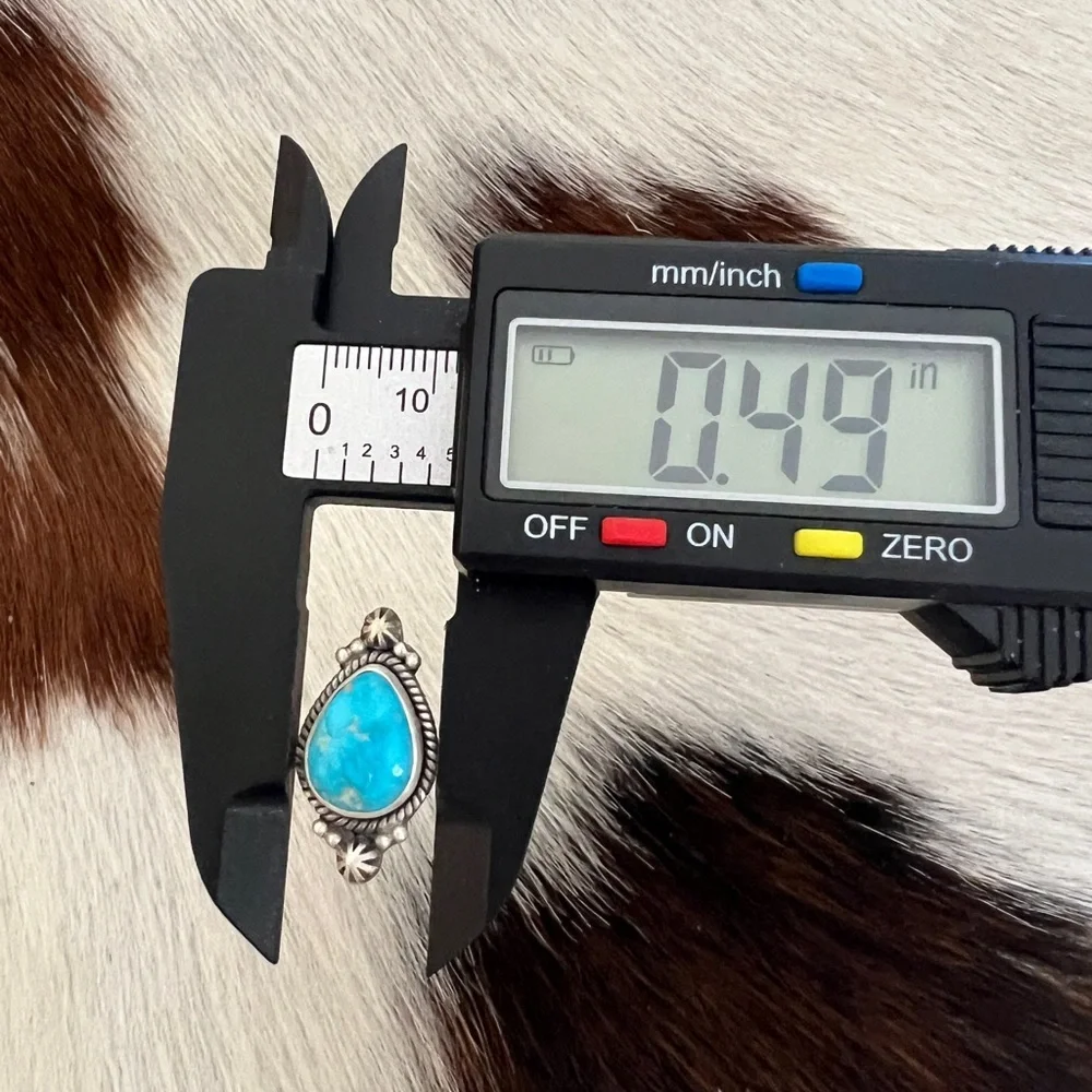 ❤️ Blue Ridge Turquoise Matte Sterling Teardrop Navajo Style Stud Earrings .92”L - Picture 10 of 11